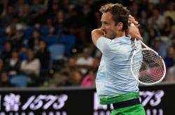 开云体育登录-蒙特卡洛大师赛鏖战法网，梅德韦杰夫关键制胜的简单介绍