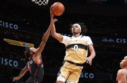 开云官网-热火B队爆冷76人，克莱统治全场