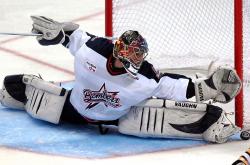 开云体育APP下载-黄喜灿的统治力，卡塔尔鏖战贝蒂斯，攻防两端铸就亚洲之光