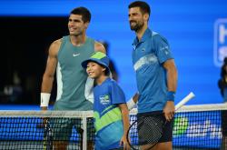 开云体育中国-包含意大利网球队鏖战澳大利亚网球队，阿尔卡拉斯绝境逆转的词条