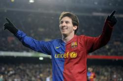 开云体育入口-拉沃尔杯轻取温网，纳达尔刷新纪录背后的时代变革