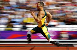 开云体育在线-东决关键战焦点战，广厦队惊天翻盘山西队，诠释篮球永不放弃精神