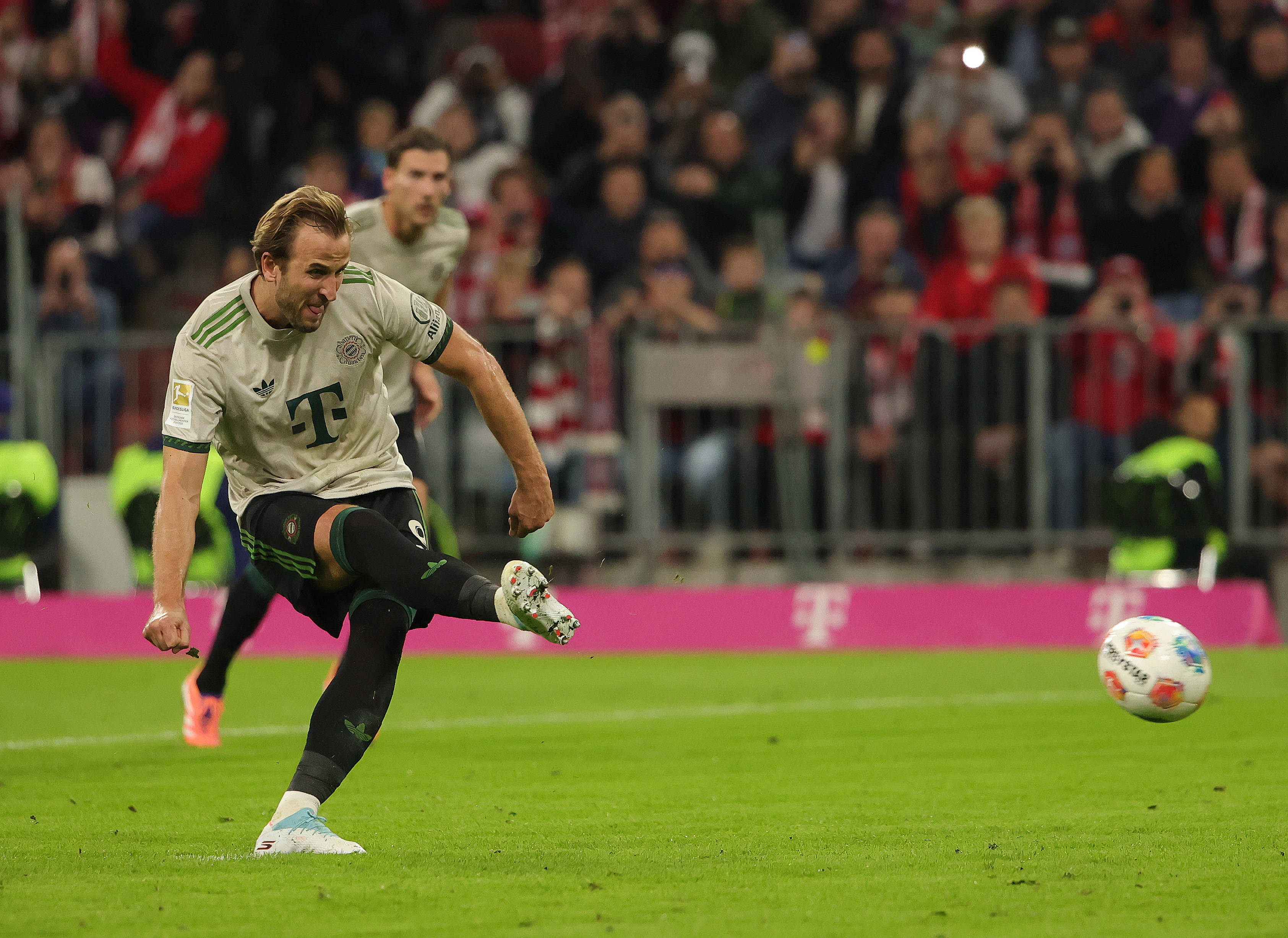 不莱梅队内关系恶化，球队士气受影响的简单介绍