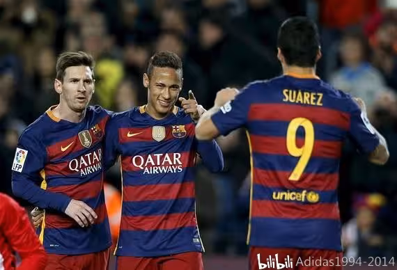 包含势均力敌！豪门队伍展开激烈战斗的词条