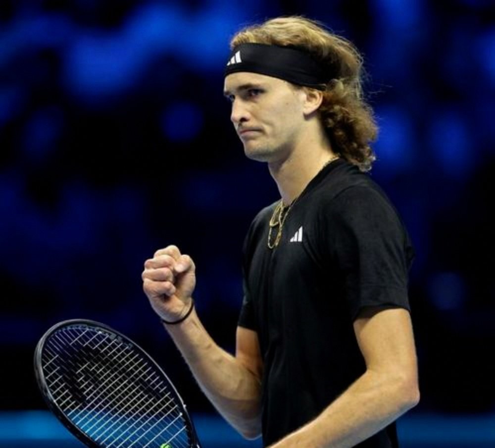 包含澳大利亚网球队血洗欧洲网球队，兹维列夫爆发神勇的词条