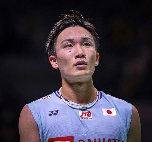 包含日本羽毛球队逆转丹麦羽毛球队，桃田贤斗惊艳世界的词条