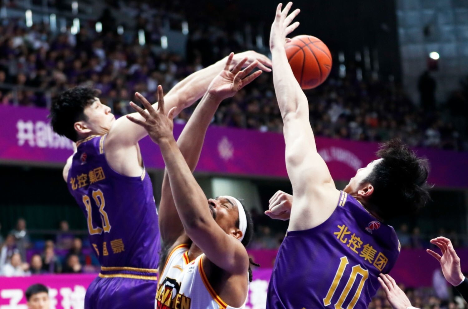 北京队完胜吉林队，赵继伟状态火热的简单介绍