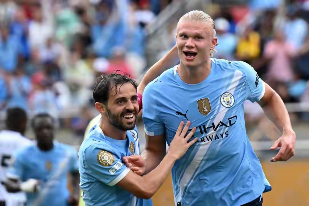 曼城主场大胜,领先优势扩大至双位数的简单介绍 曼城主场大胜,领先优势扩大至双位数的简单介绍