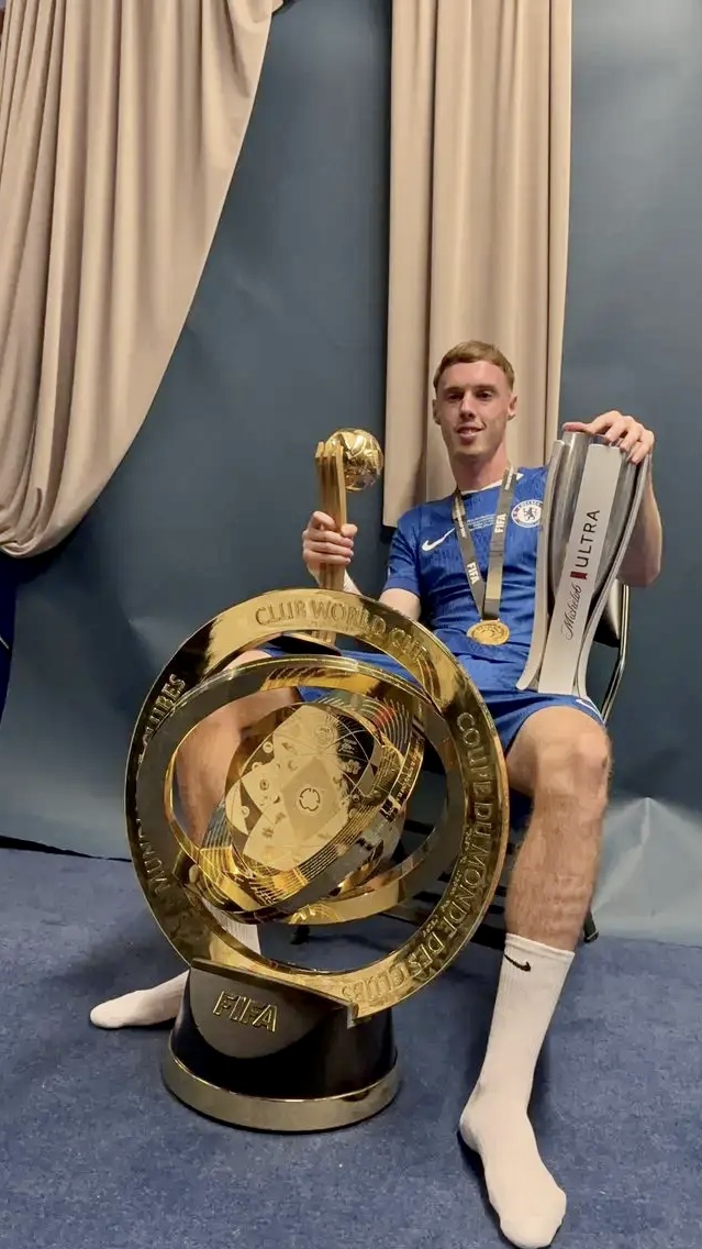 关于切尔西大胜利物浦：领跑榜首的信息