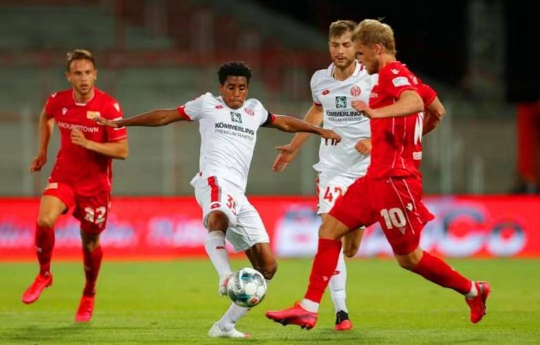 霍芬海姆主场战平，中卫贡献关键扑救的简单介绍