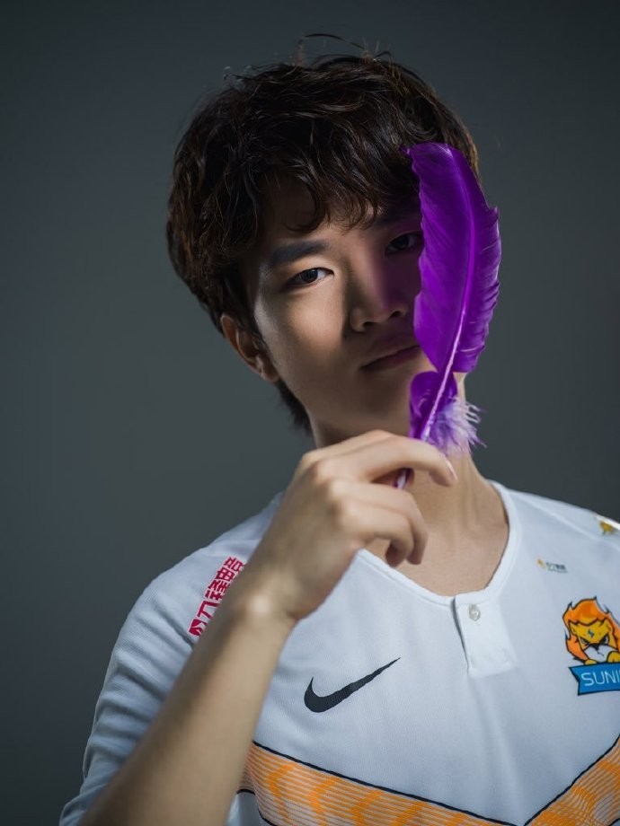 关于C9险胜DRX2，JackeyLove打破历史纪录的信息