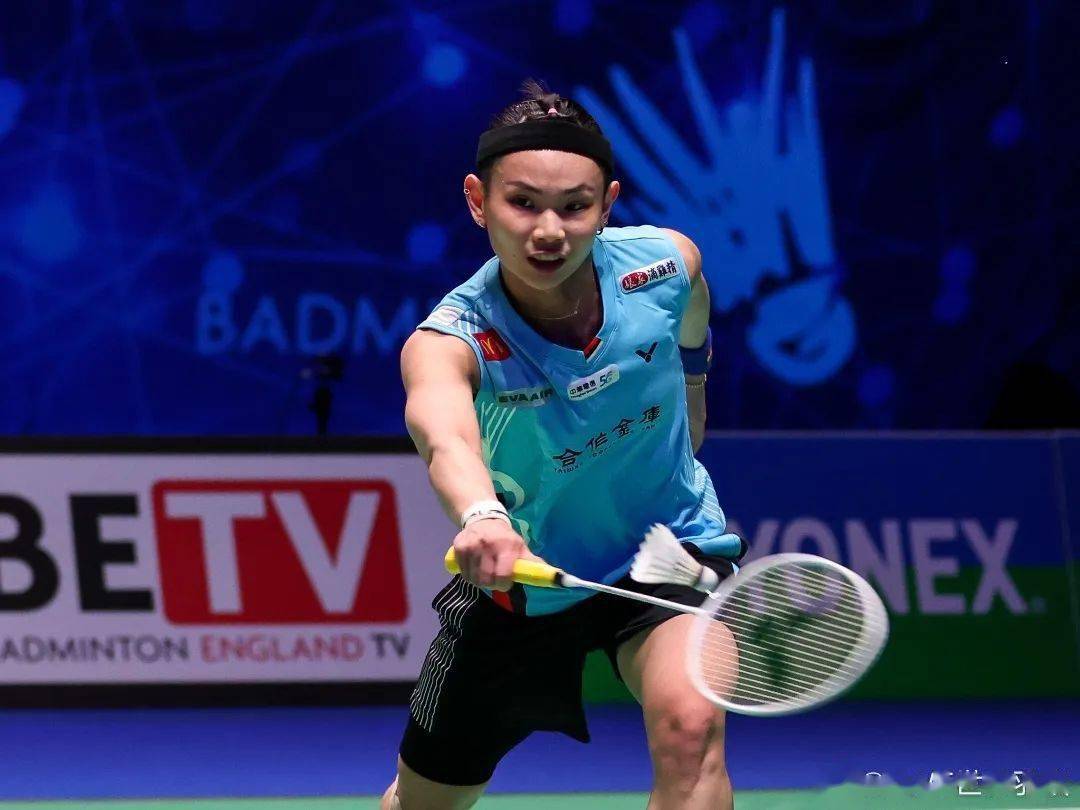 包含马来西亚羽毛球队逆转泰国羽毛球队，辛杜爆发神勇的词条