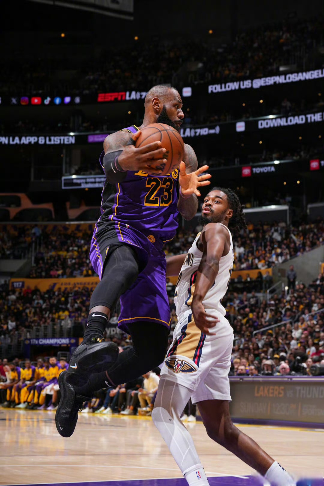 国王险胜公牛，詹姆斯扛起全队的简单介绍