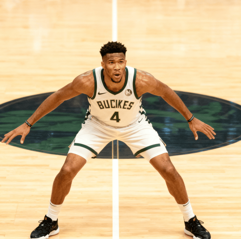 奇才鏖战勇士B队，字母哥制霸全场的简单介绍