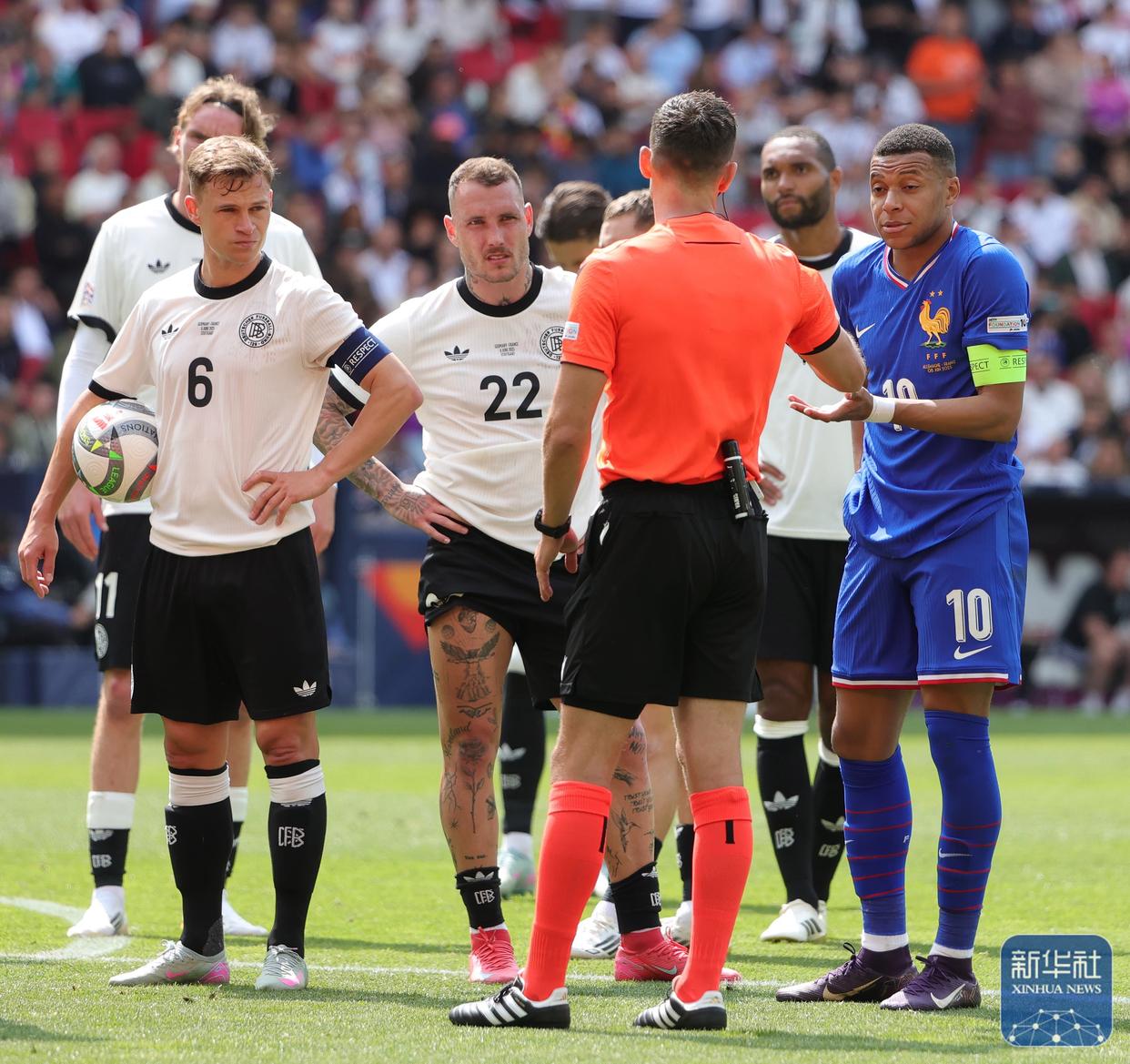 德国乒乓球队横扫法国乒乓球队，奥恰洛夫关键制胜的简单介绍