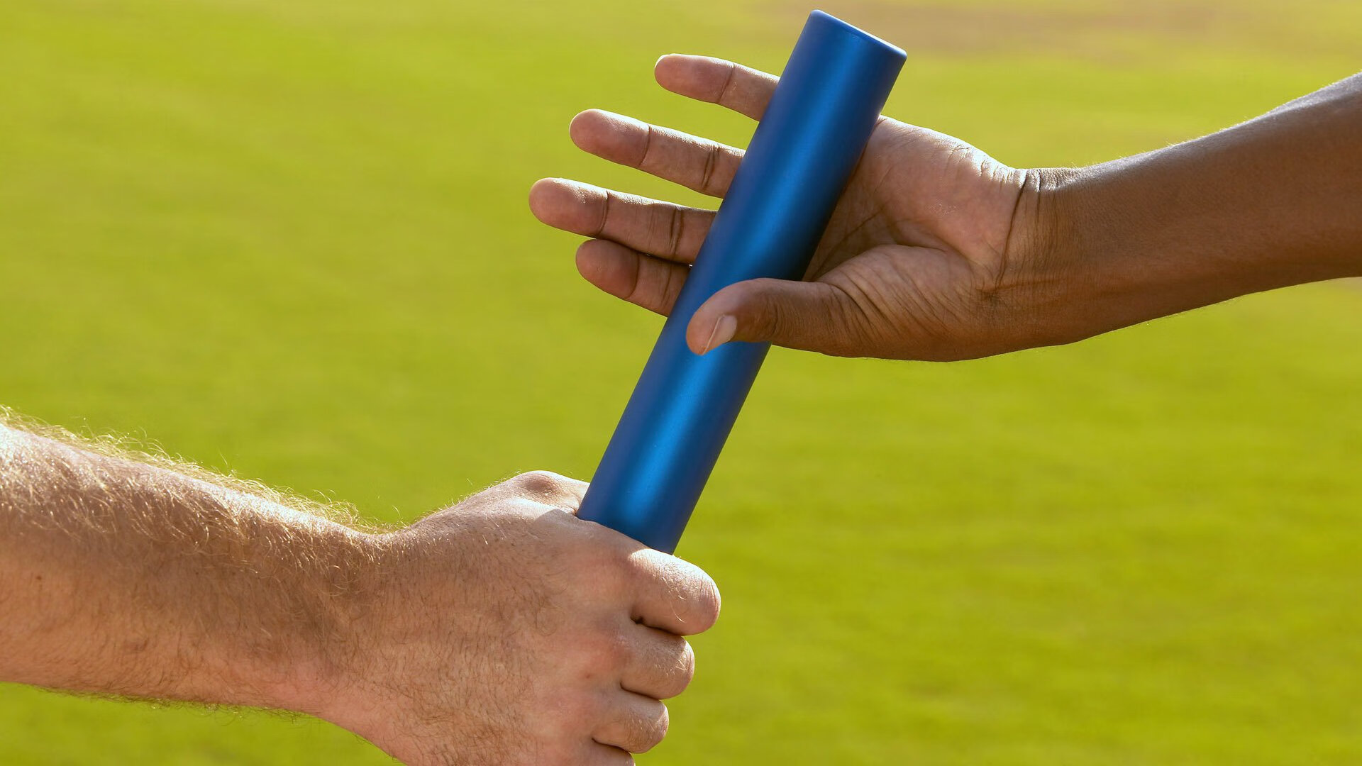 法拉利翻盘阿斯顿马丁,勒克莱尔高光表现点燃赛场